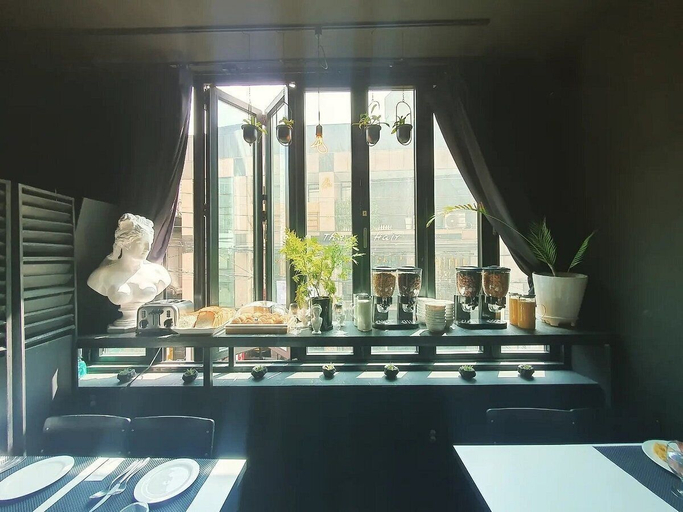 Business Facilities