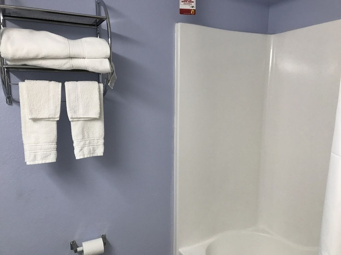 Bedroom 4, Super 8 by Wyndham Omaha/West Dodge, Douglas