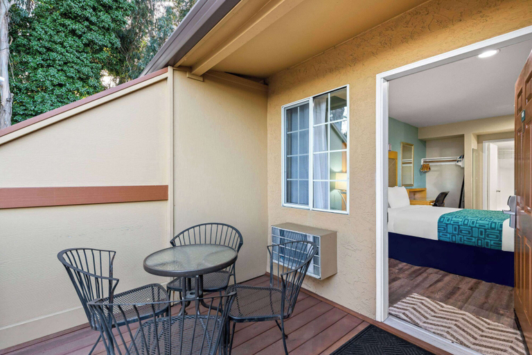 Others 5, Howard Johnson by Wyndham Santa Cruz, Santa Cruz