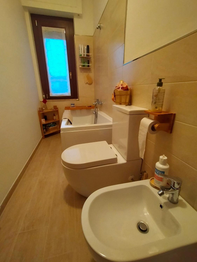 Facilities 3, Suite Paradiso, La Spezia
