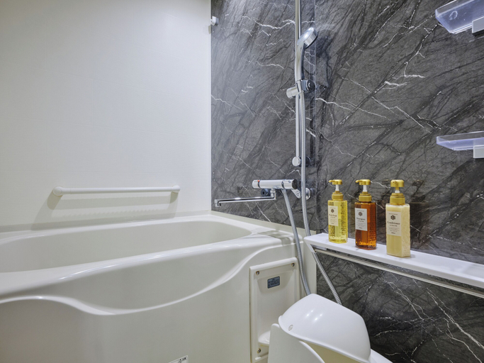 Bathroom 8