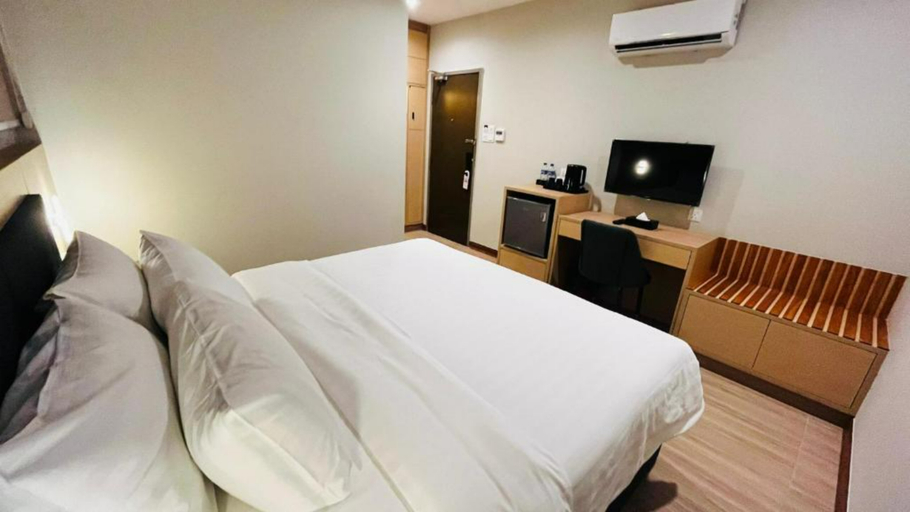Bedroom 3, Forum Hotel, Pulau Penang