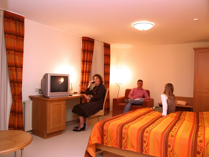 Bedroom 5