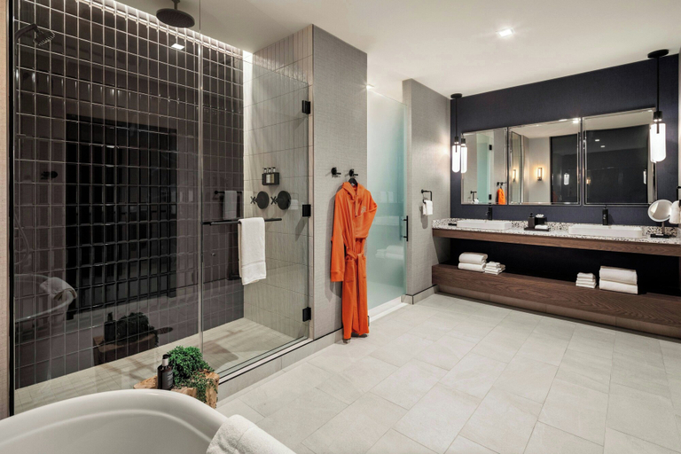 Bathroom 4, The Trade, Autograph Collection, Milwaukee