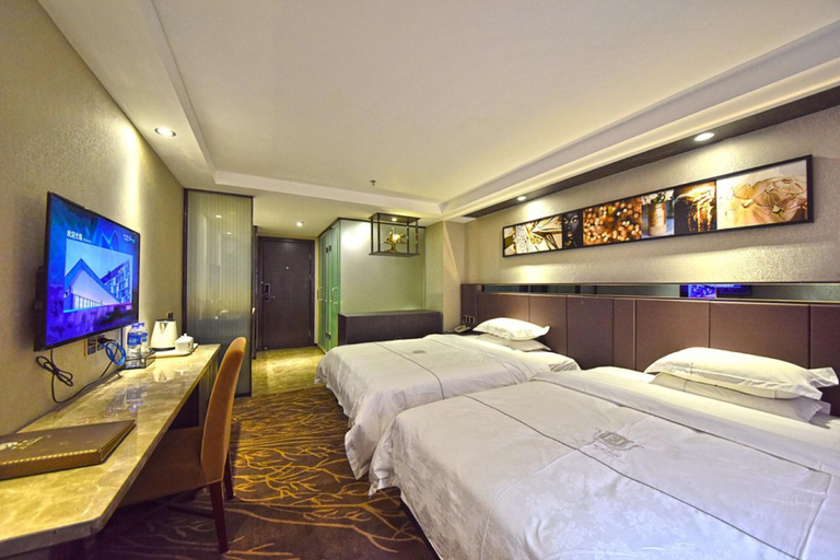 Bedroom 13