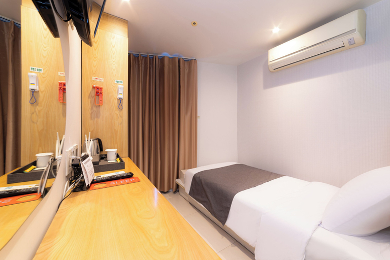 Bedroom 5