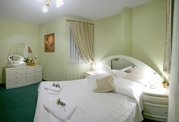 Bedroom, Titanic, Białystok City