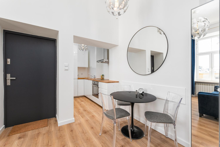 Others 5, Nowy Swiat 28 by Homeprime, Warsaw
