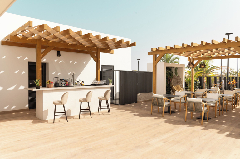 Food & Drinks 5, Amarilla Golf Residences, Santa Cruz de Tenerife