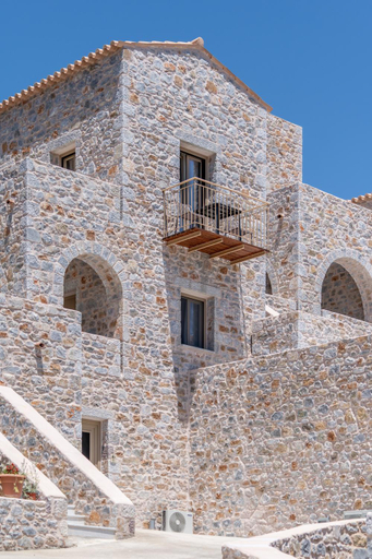 Others 2, Istorima Guesthouse, Peloponnese