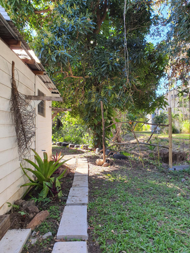Others 5, Hidden Garden, Whitsunday