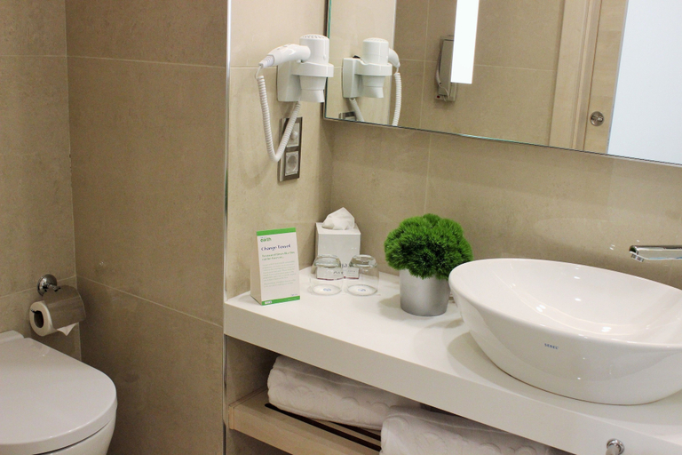 Bathroom 5, Tango Arjaan by Rotana Istanbul, Kartal