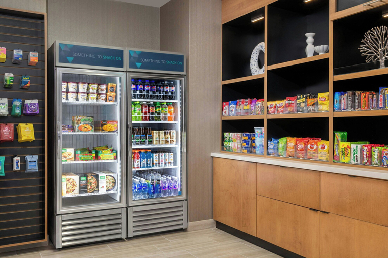 Food & Drinks 5, SpringHill Suites by Marriott Holland, Ottawa