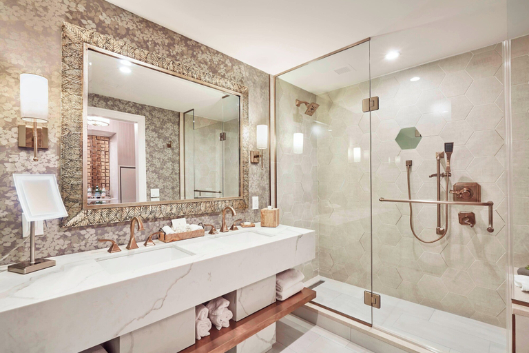 Bathroom 4, The Lytle Park Hotel, Autograph Collection, Hamilton