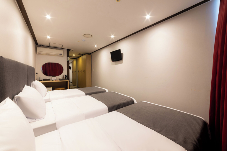 Bedroom 15