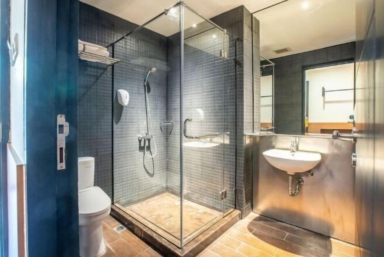 Bathroom 5
