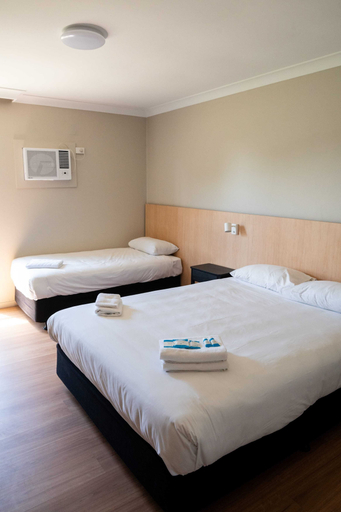 Bedroom 3, El Toro Motel, Liverpool - East