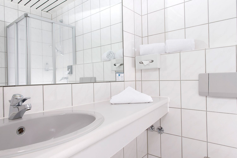 Bathroom 5, Good Morning + Bad Oldesloe, Stormarn