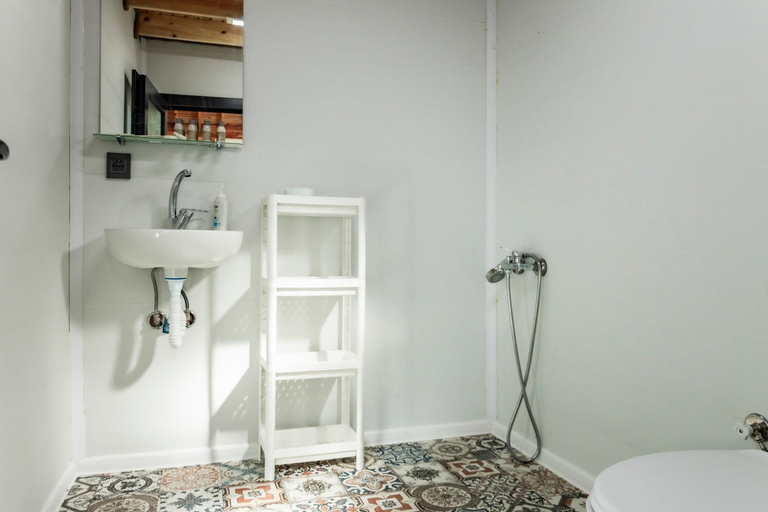 Bathroom, Lion's Forest, Sozopol