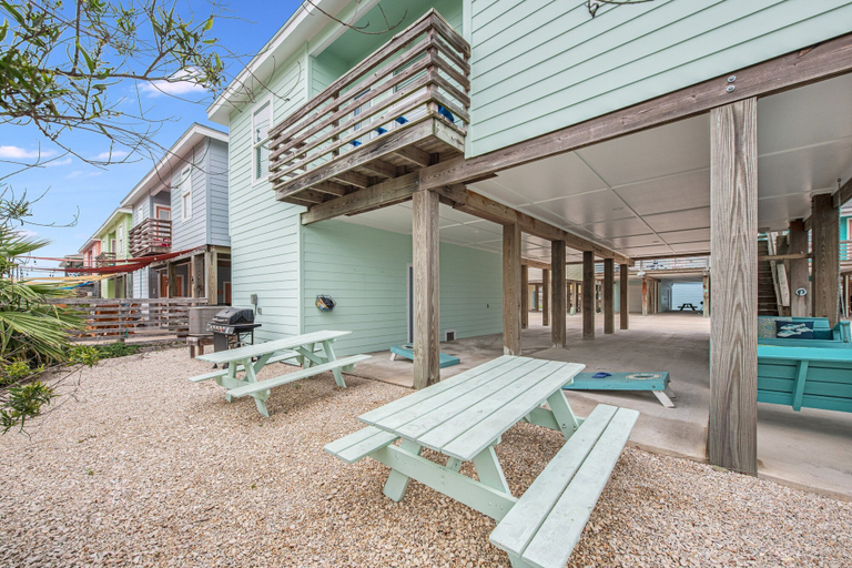 Exterior & Views 2, Caney Creek Beach Club, Nueces