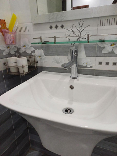 Bathroom 5, Hotel Hoa Ban Hà Nội, Hoàng Mai