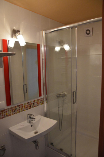 Bathroom 5