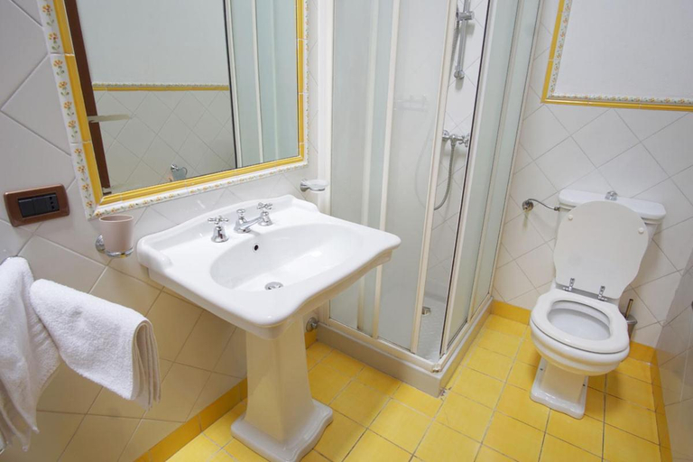 Bathroom 4, Agriturismo Aggazzotti, Modena