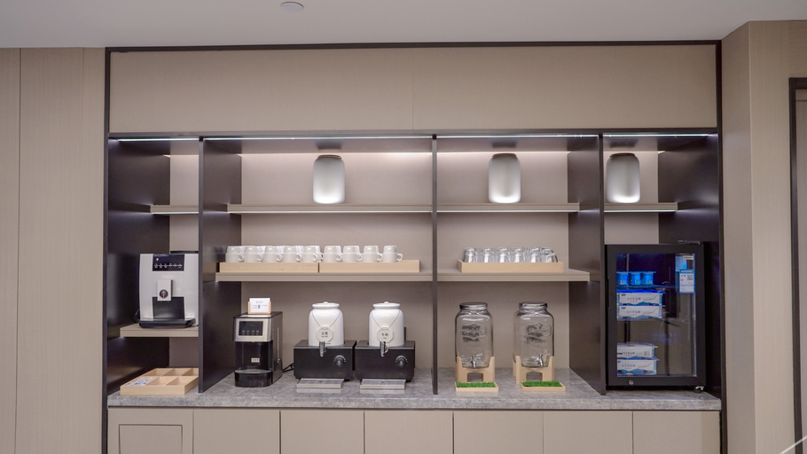 Food & Drinks 5, Ji Hotel Anyang East Station Wenming Avenue, Anyang