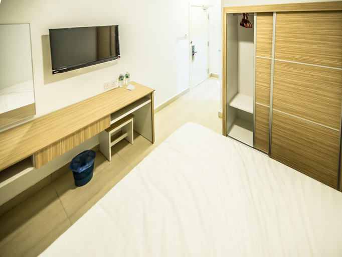 Bedroom 4, Crystal Garden Hotel (Seri Kembangan), Seri Kembangan