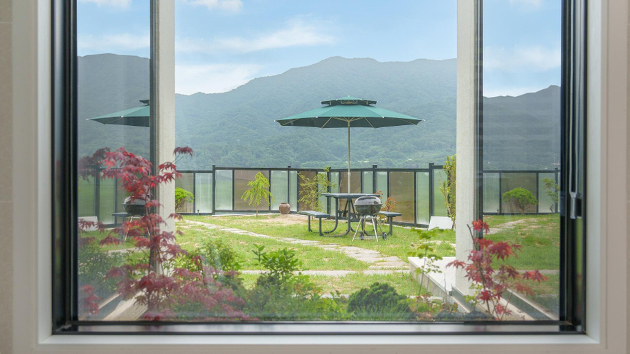 Others 4, gyeongsan stage-ipple pet pension, Yeongcheon
