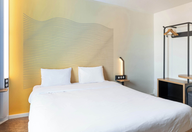 Bedroom 15