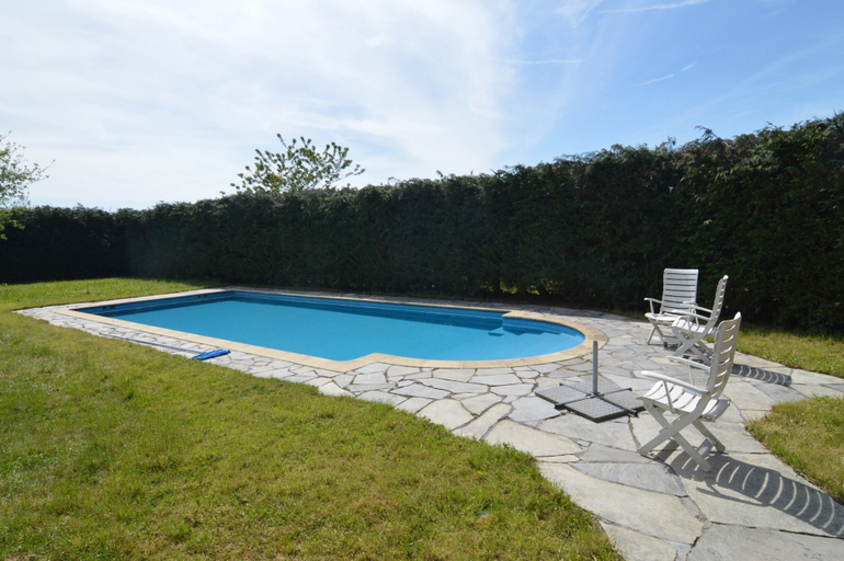Apartment with pool and sauna, Namur