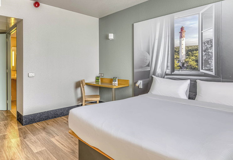 Bedroom 3, B&B HOTEL Bordeaux Sud Mios, Gironde