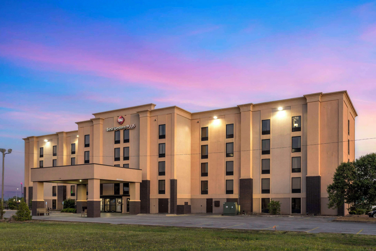 Exterior & Views 2, Best Western Plus Jonesboro Inn and Suites, Craighead