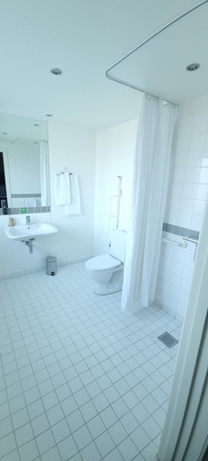 Bathroom 4, Four Points Flex by Sheraton Ballerup, Ballerup