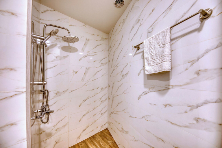 Bathroom 5, Aleppo Hotel in Yerevan, Yerevan