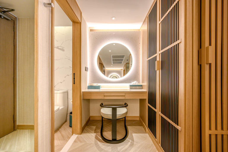 Bathroom 11