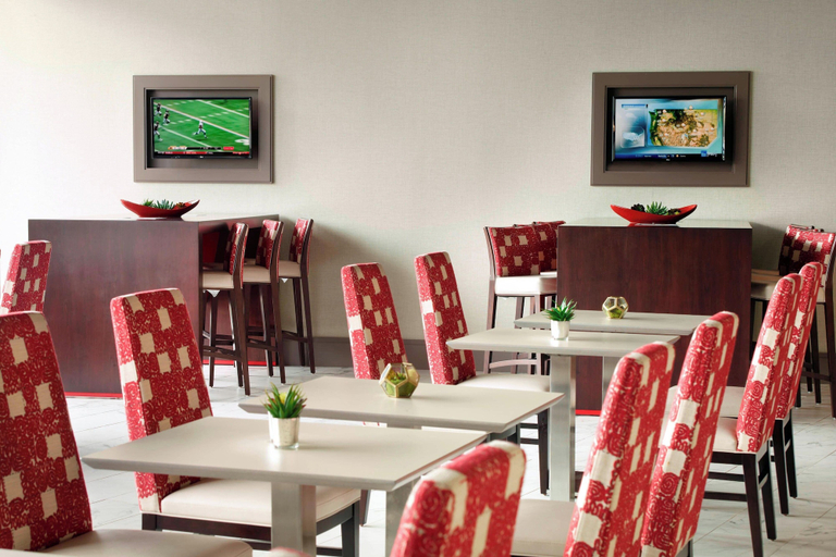 Food & Drinks 5, Residence Inn by Marriott Columbus OSU, Franklin