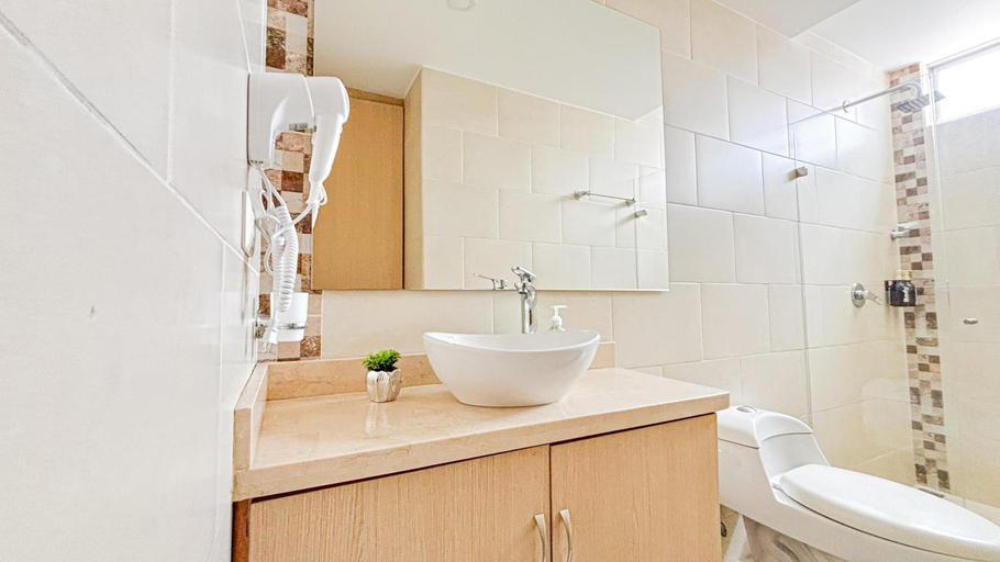 Bathroom 3, Villa Laura apartamentos exclusivos con ascensor privado en Laureles, Medellín