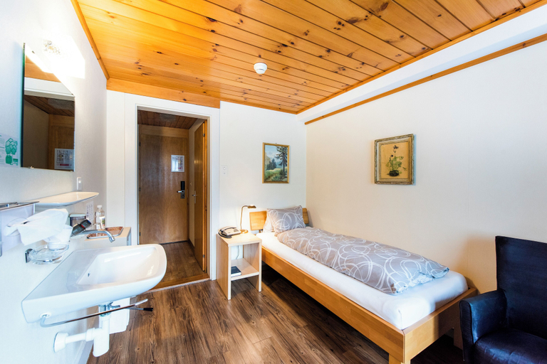 Others 5, Hotel Brienzerburli, Interlaken