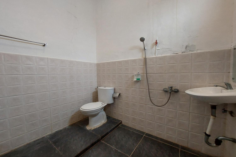 Bathroom 6