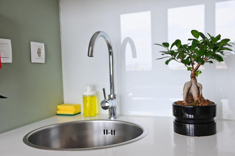 Room 4, Mojito Breeze in Lisbon by Misha s Place 3C, Lisbon