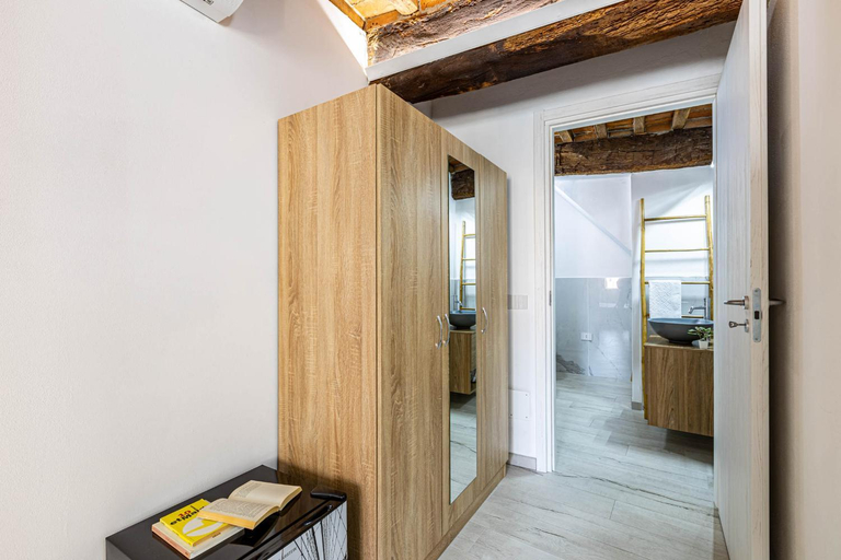 Others 5, Room Rent Morrona, Pisa