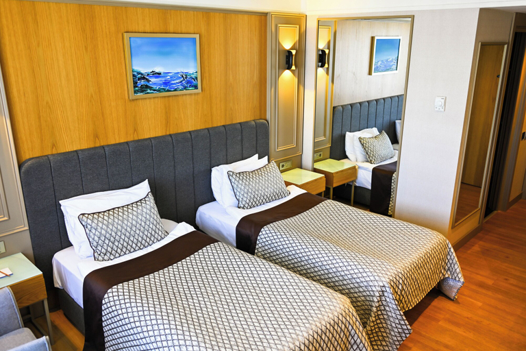 Bedroom 3, Porto Bello Hotel Resort & Spa, Antalya