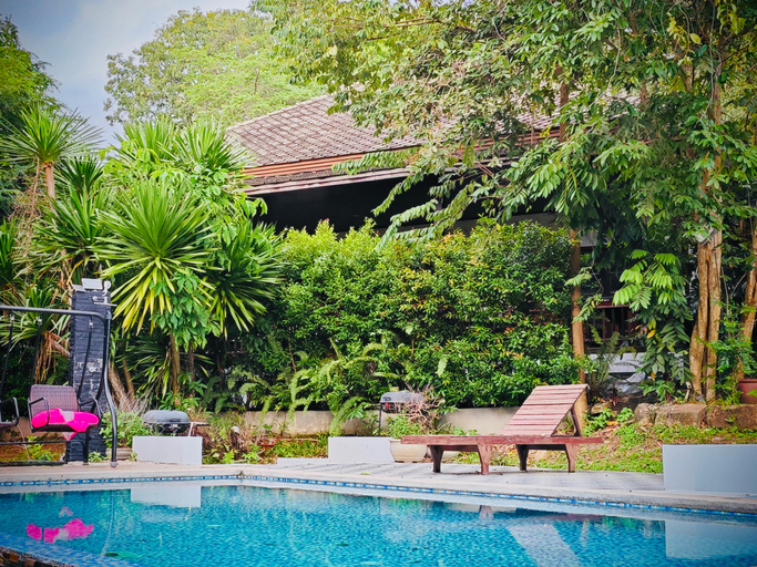 Swimming Pool 2