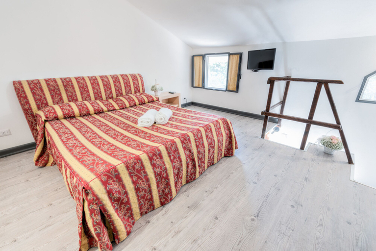 Bedroom 16