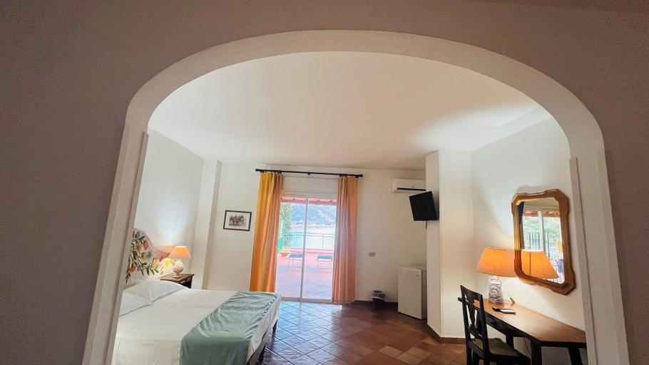 Bedroom 4, BAY PALACE MAZZARO', Messina