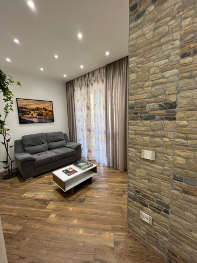 Others 5, La Spiana, Verona