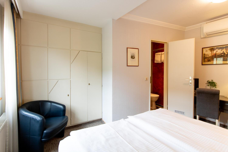 Bedroom 14