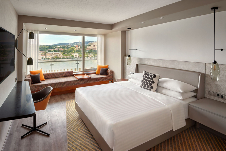 Bedroom 2, Budapest Marriott Hotel, Budapesti